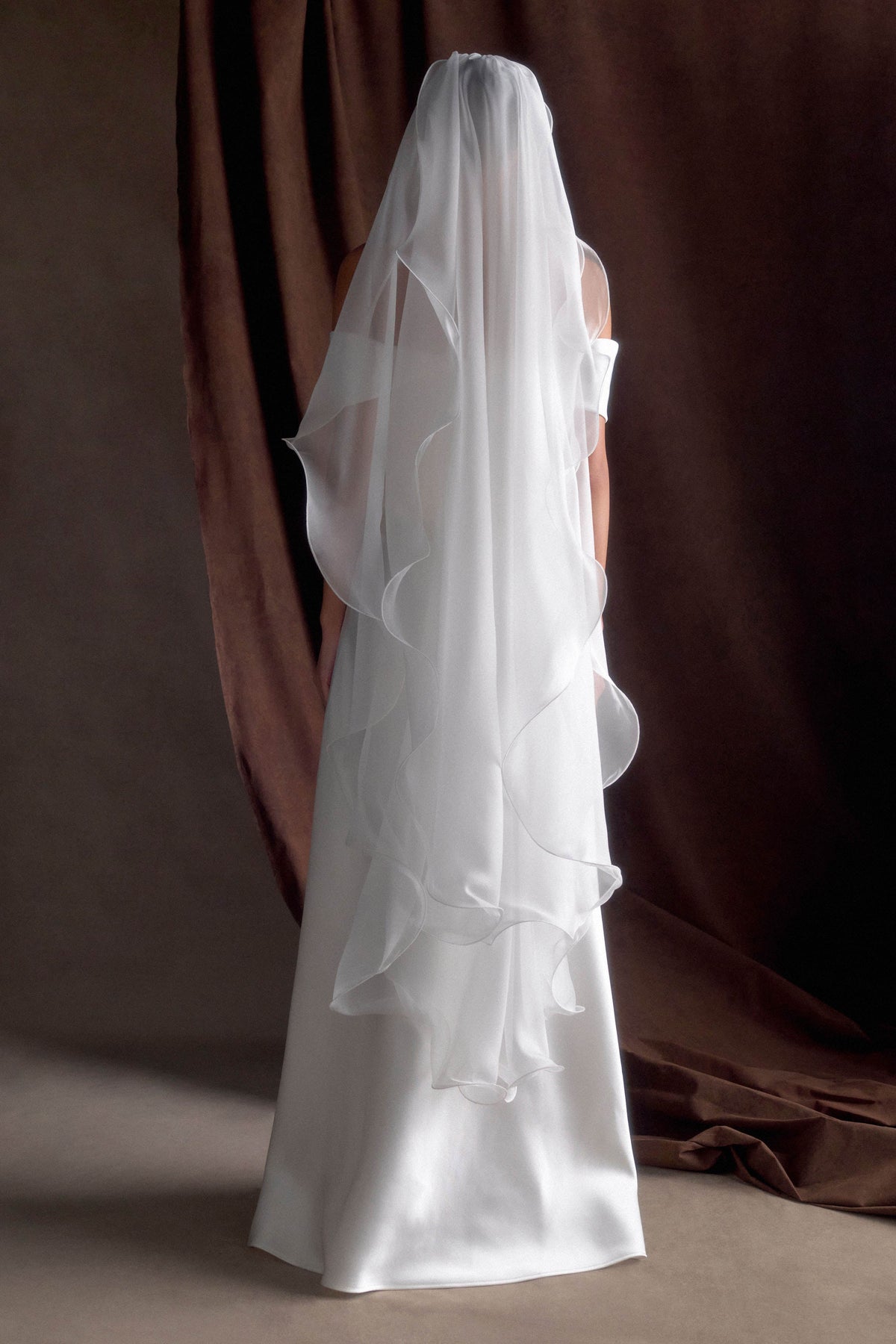 Asteria Draped Chiffon Veil - Ivory