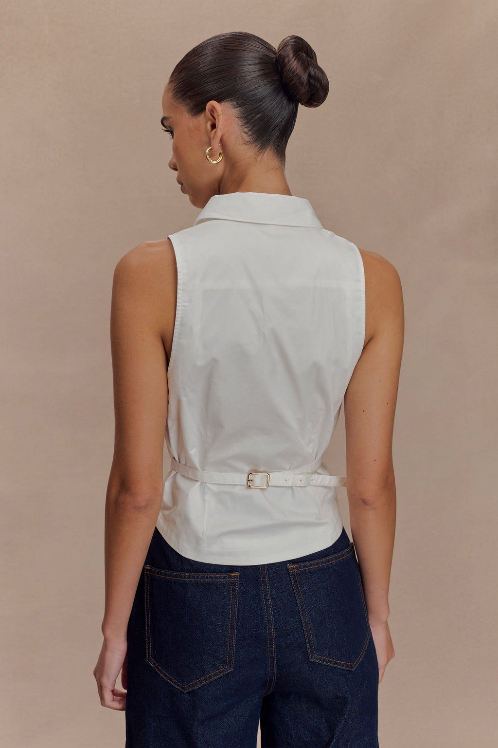 Selene Sleeveless Halter Shirt - White
