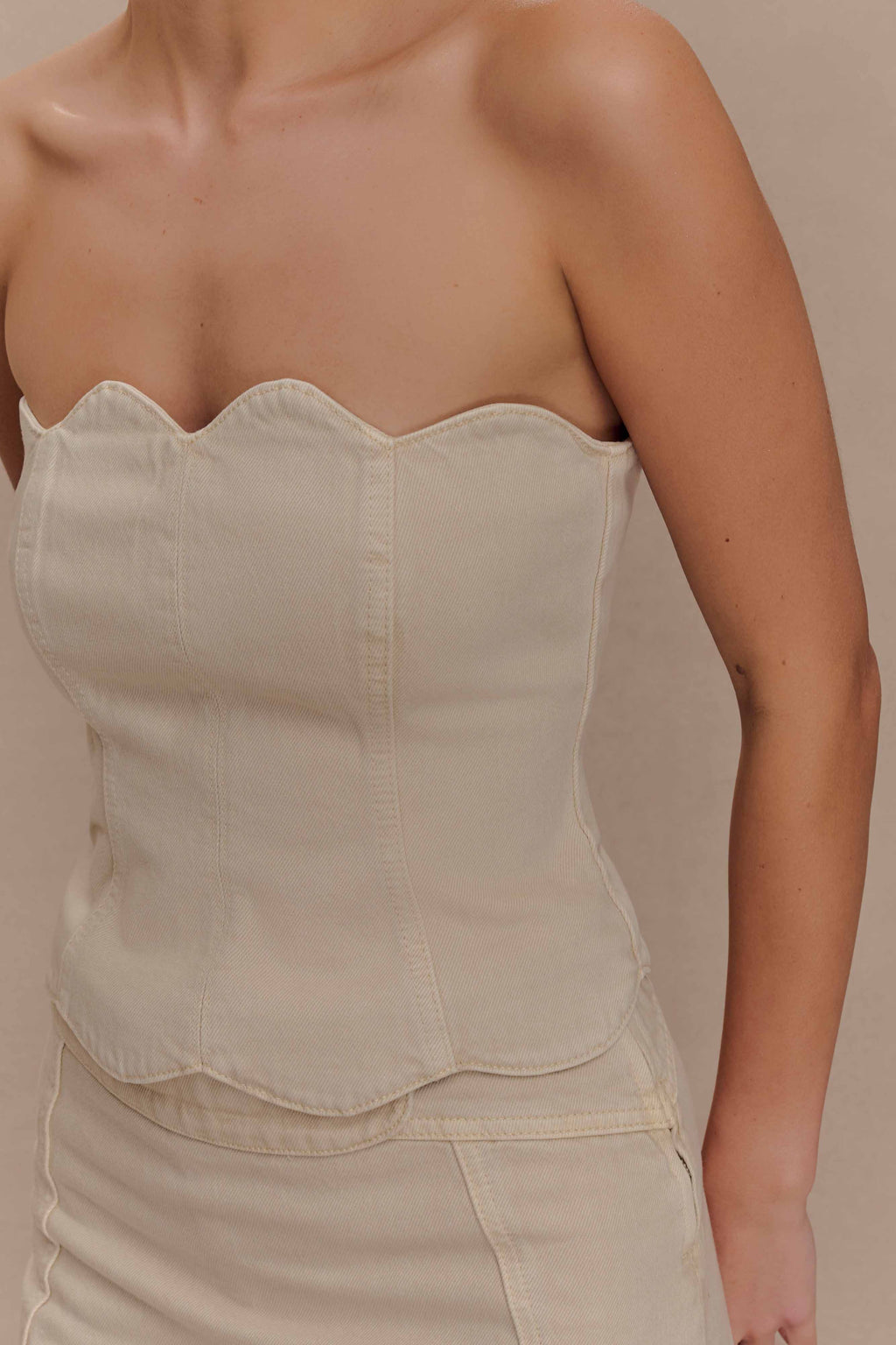 Oakley Strapless Scallop Denim Top - Stone Wash