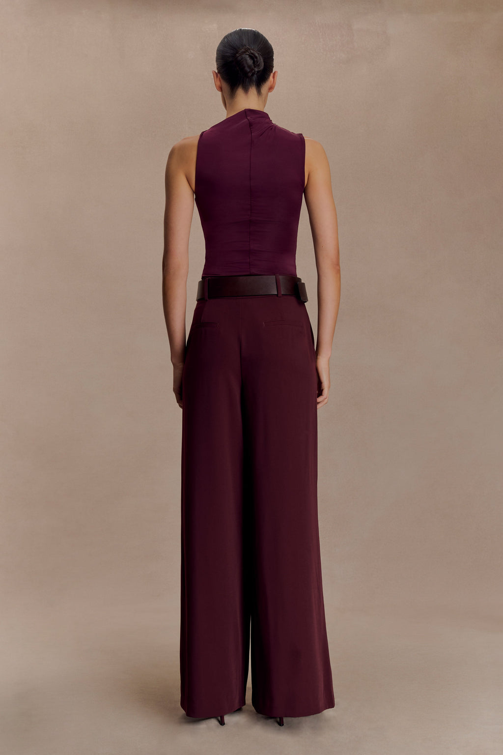 Hadleigh Sleeveless Slinky Top - Burgundy