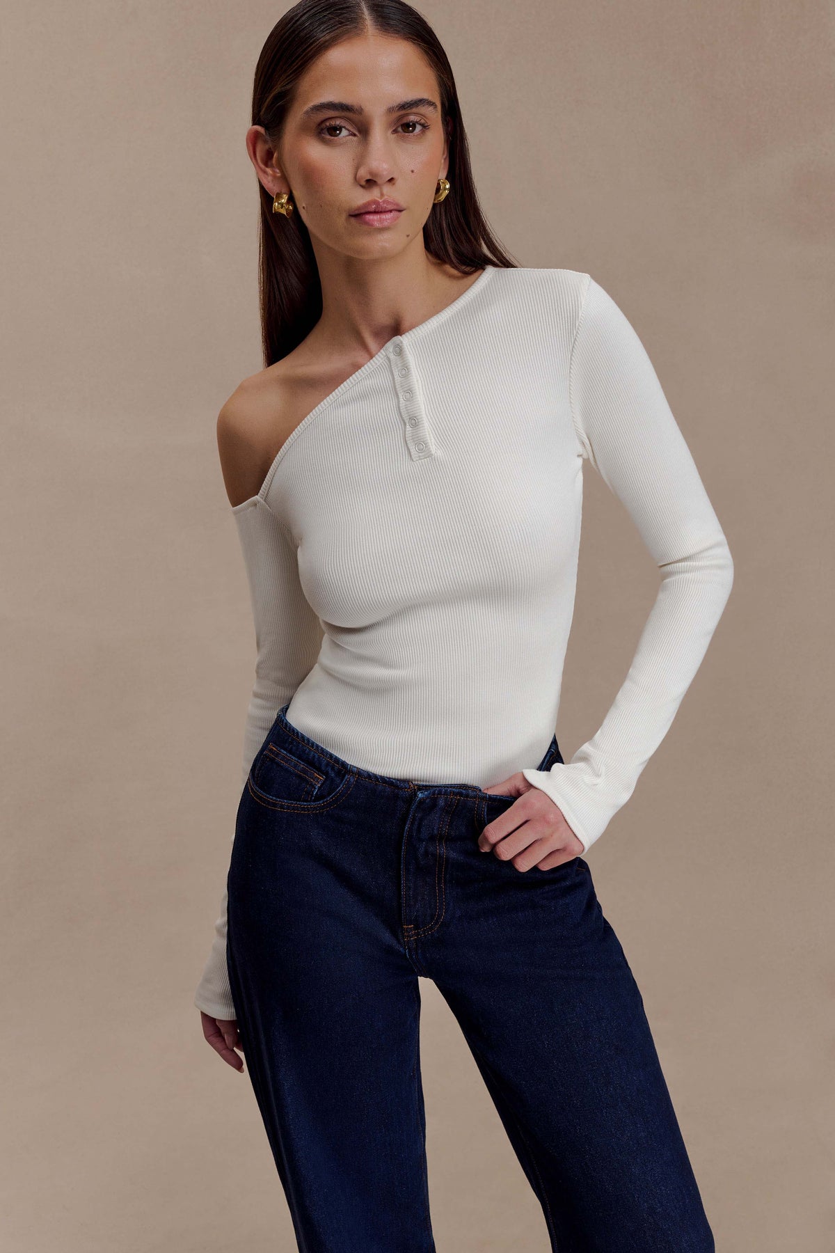 Maelle Off Shoulder Long Sleeve Top - Ivory
