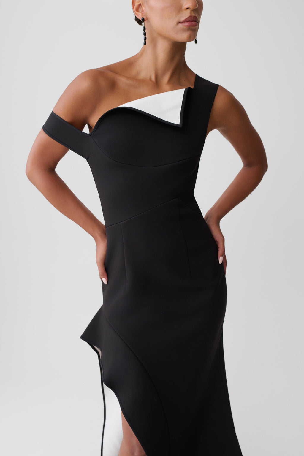 Carmine Asymmetrical Maxi Dress - Black/White